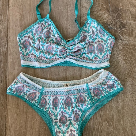 Spell NWT Oracle Sage Intimates Set XS/S - Picture 1 of 10